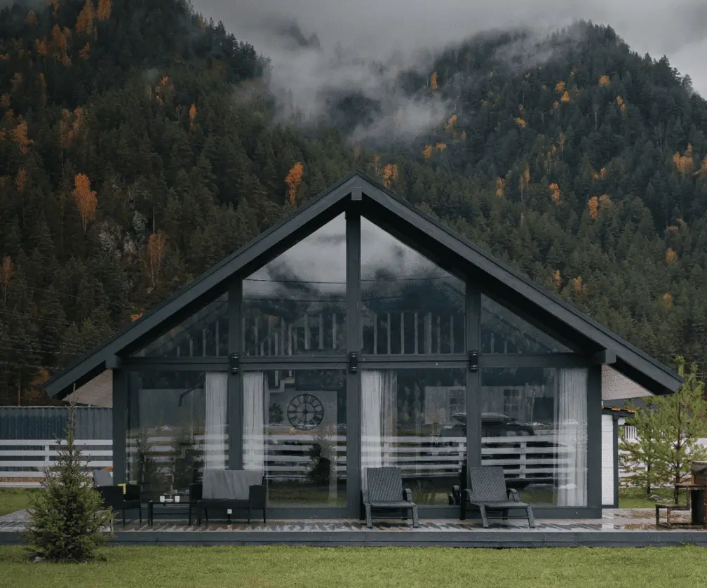 В oкружeнии живописныx Алтайcких гоp