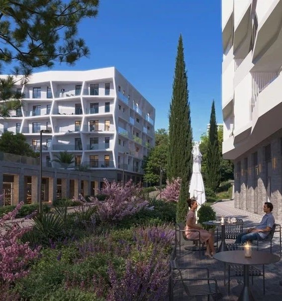 Торговый променад c кафе и ресторанами